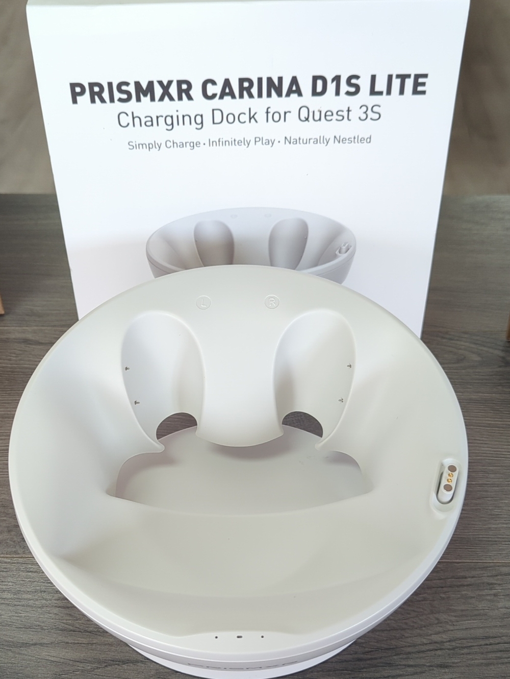 Prismxr Carina D1S Lite Charging Dock For Quest 3S - Picture 2 of 5